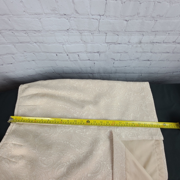 Amanda Smith suit. Champagne   4P - Picture 14 of 16